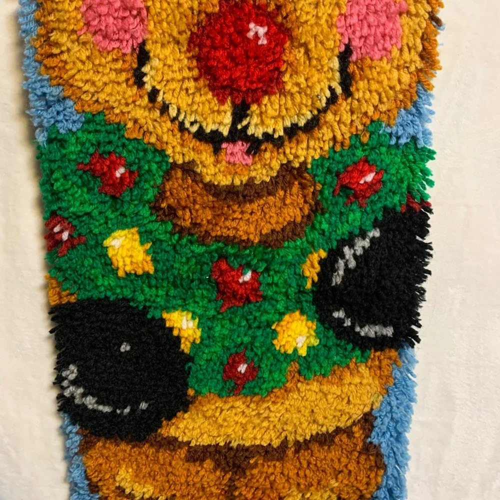 Vintage‎ Latch Hook Rug Reindeer Christmas Wall Hanging Jingle Bells 35x12 Decor